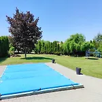 Prazdninovy Dum U Znojma Feriehus *